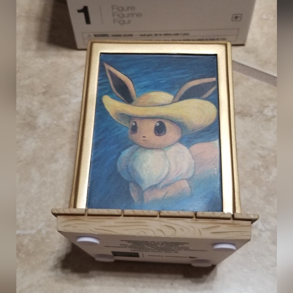 Pokemon Center x Van Gogh Museum: Eevee Inspired by Self-Portrait Figure - Picture 3 of 7